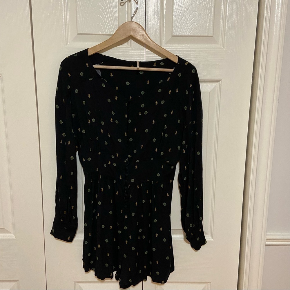 Free People Long Sleeve Floral Button Front Cut Out Romper Size Medium - Picture 2 of 11